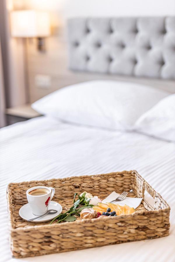 Hotel Podlasie Белосток Экстерьер фото