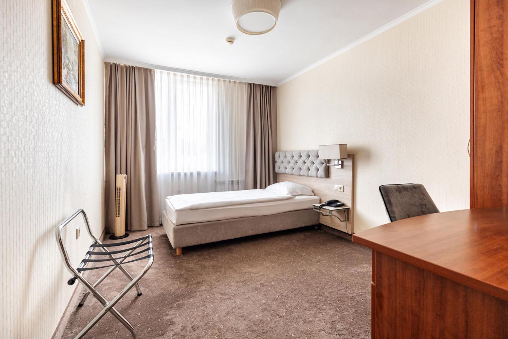 Hotel Podlasie Белосток Экстерьер фото